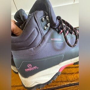 listing-status-banner